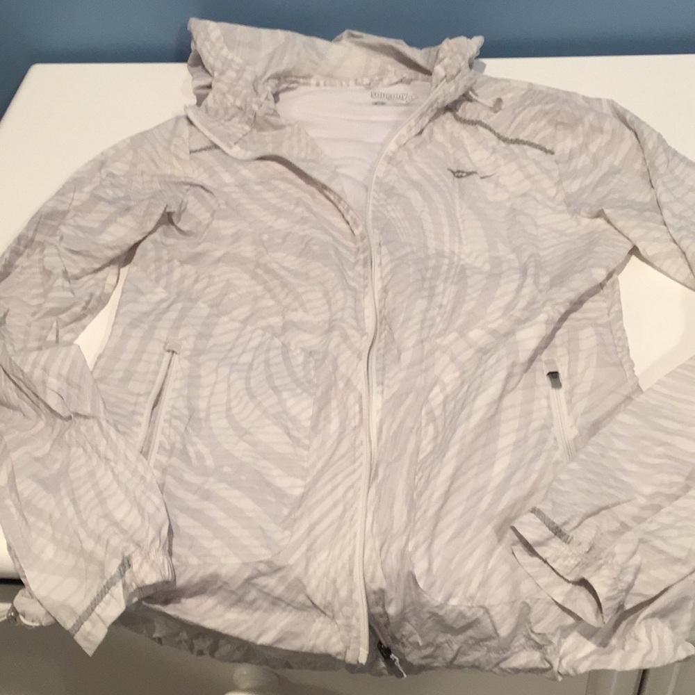 Cute light running jacket